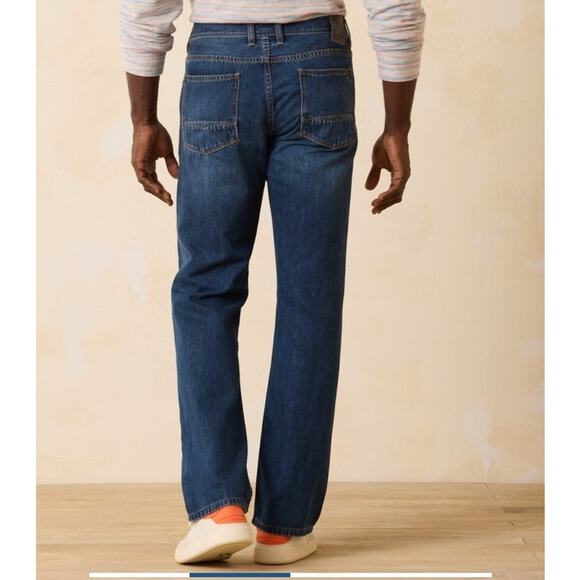 Tommy Bahama Cayman Relaxed Baggy Jeans – Men’s 38×30 – EUC, Stretch Denim - Picture 2 of 10